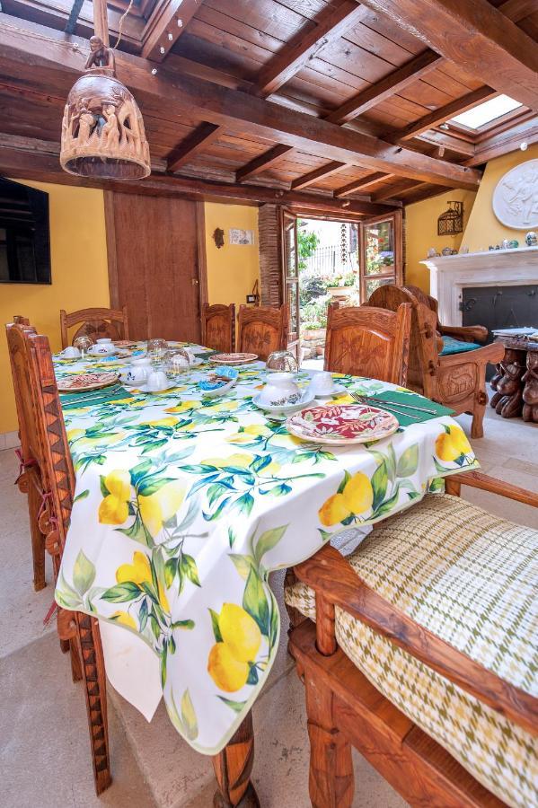 B&B Bone Novelle Dimora Storica Palazzo Zuzi LʼAquila Dış mekan fotoğraf